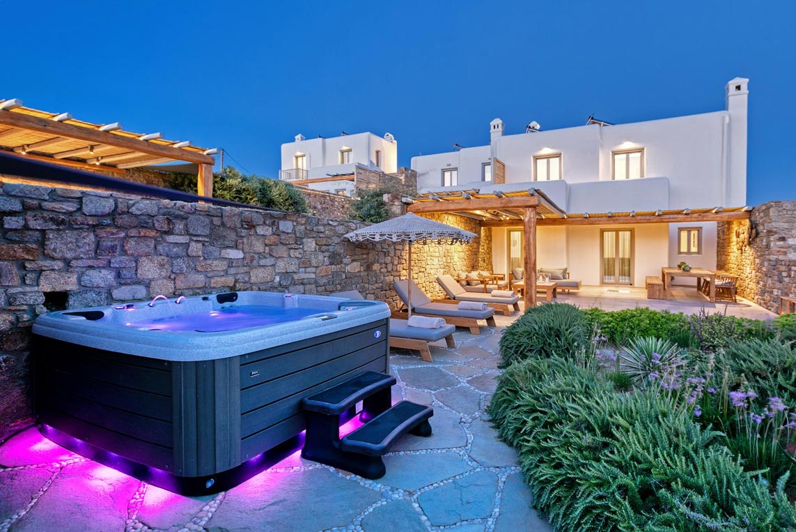 03-M-THREE-Villa-private-out-door-hot-tub-in-the-garden