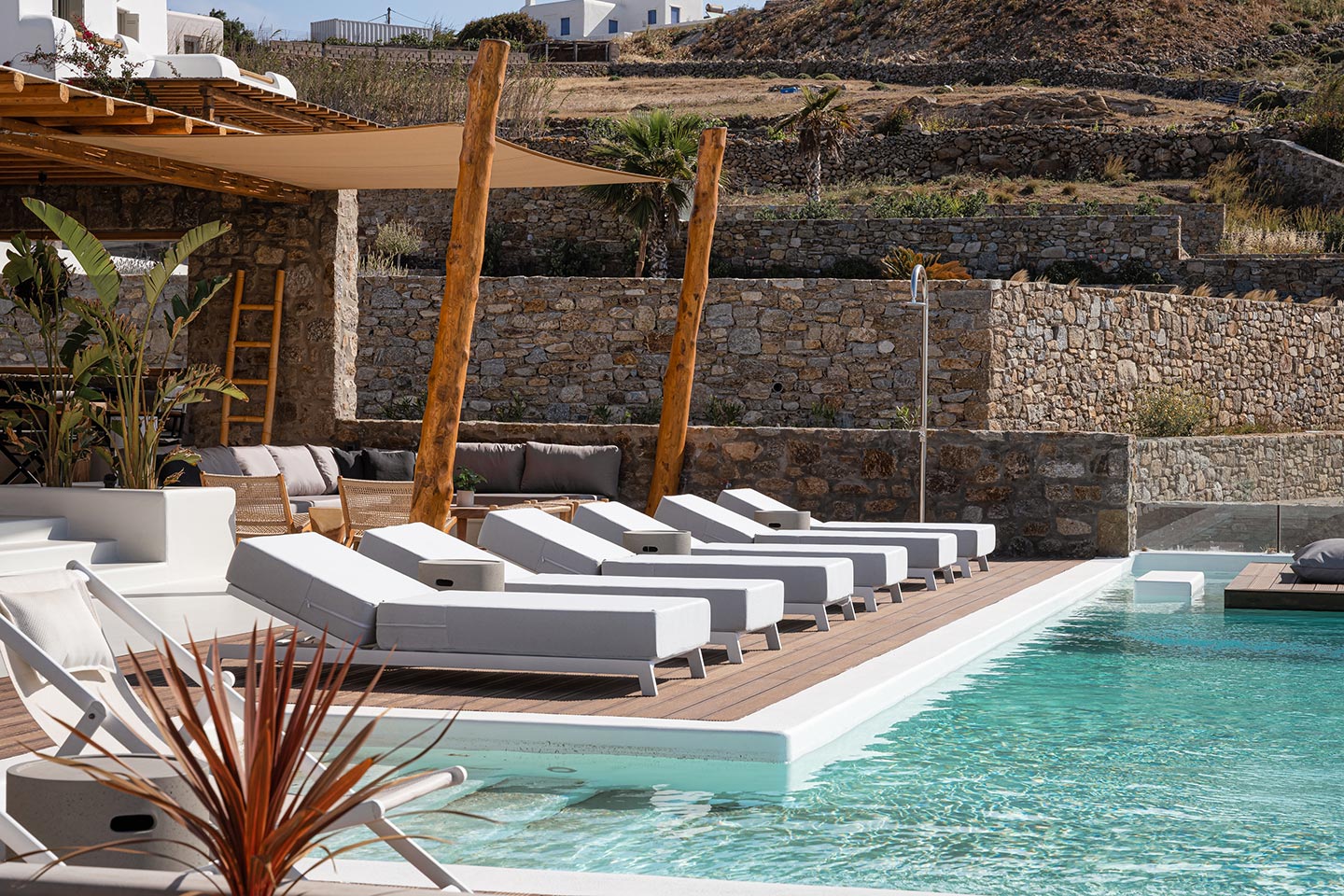 8.-AndrewBoutsikas_Villa2-99