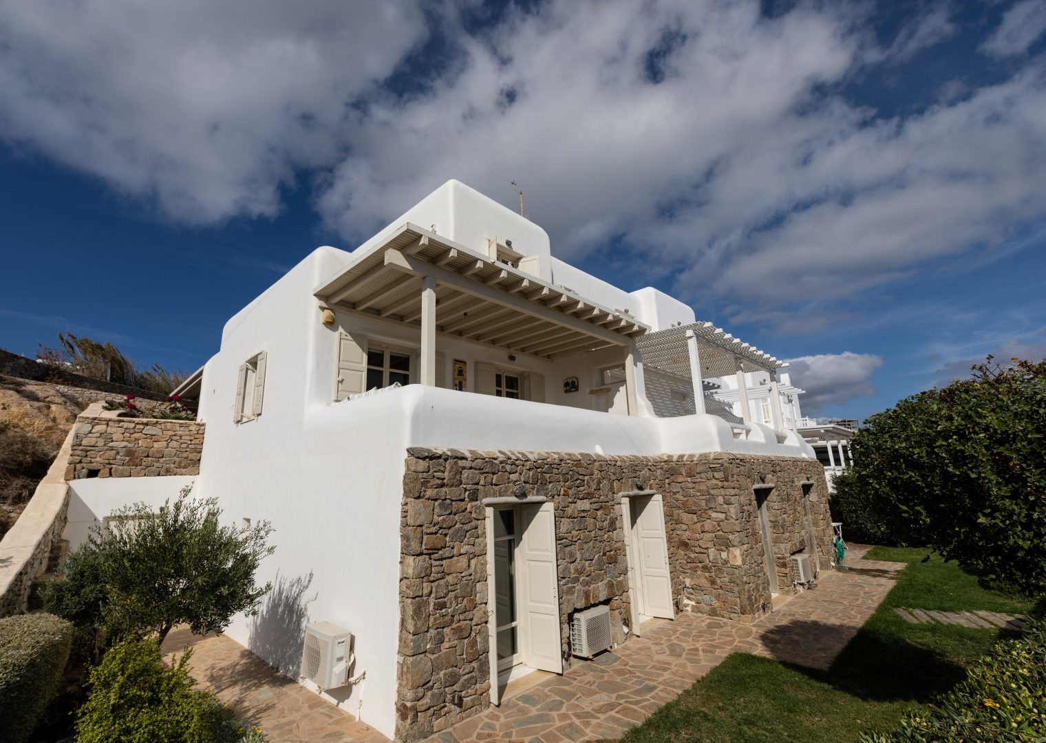 16Ornos Family Villa 4 BD