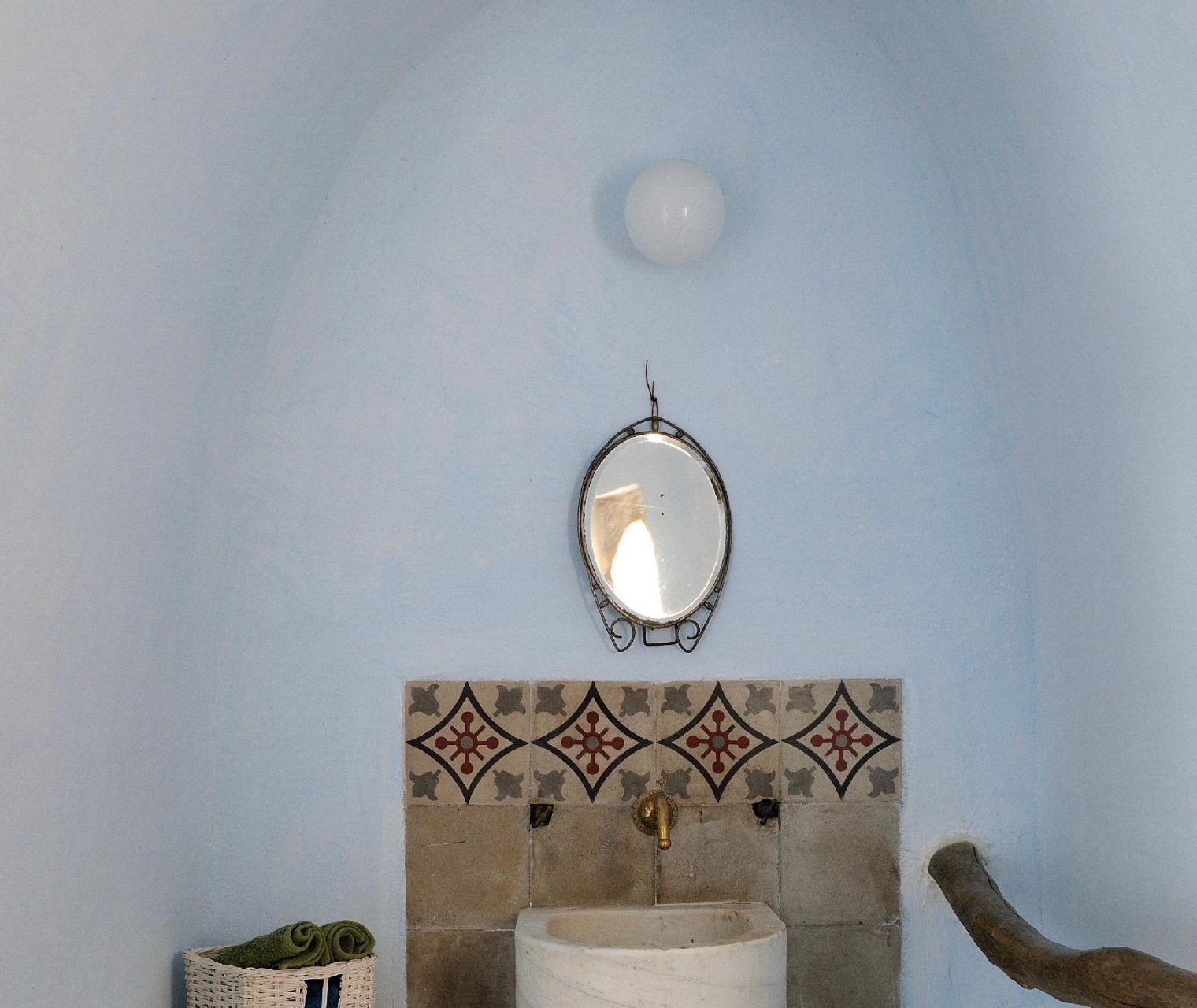 _6-Main-House-GUEST-WC-1-