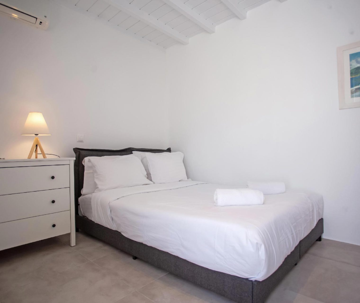 Photo-24-12-23,-22-45-03