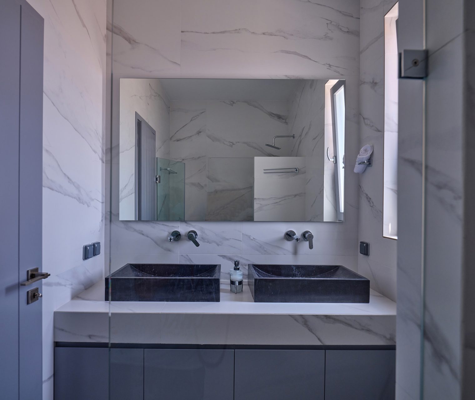 nov24-K2-1st-floor-bathroom-