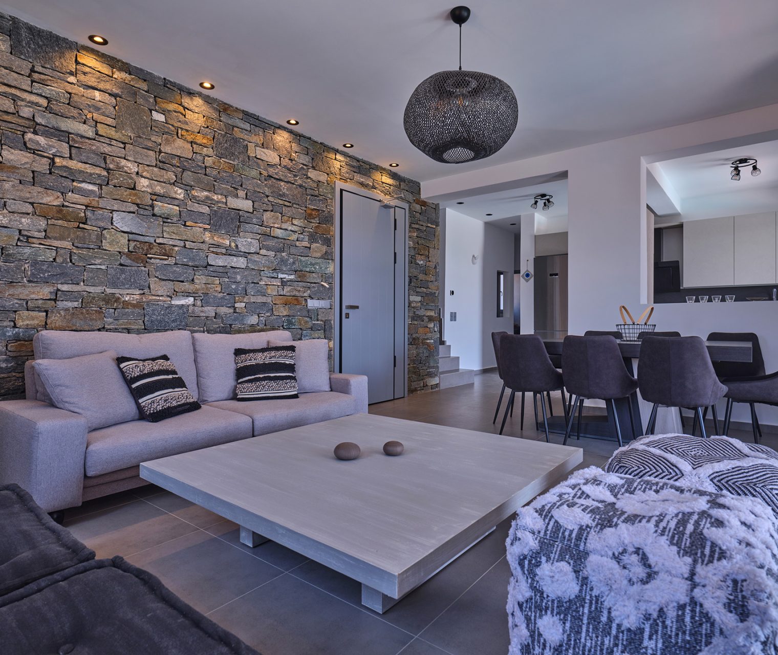 nov24-K2-Living-room-different-angle