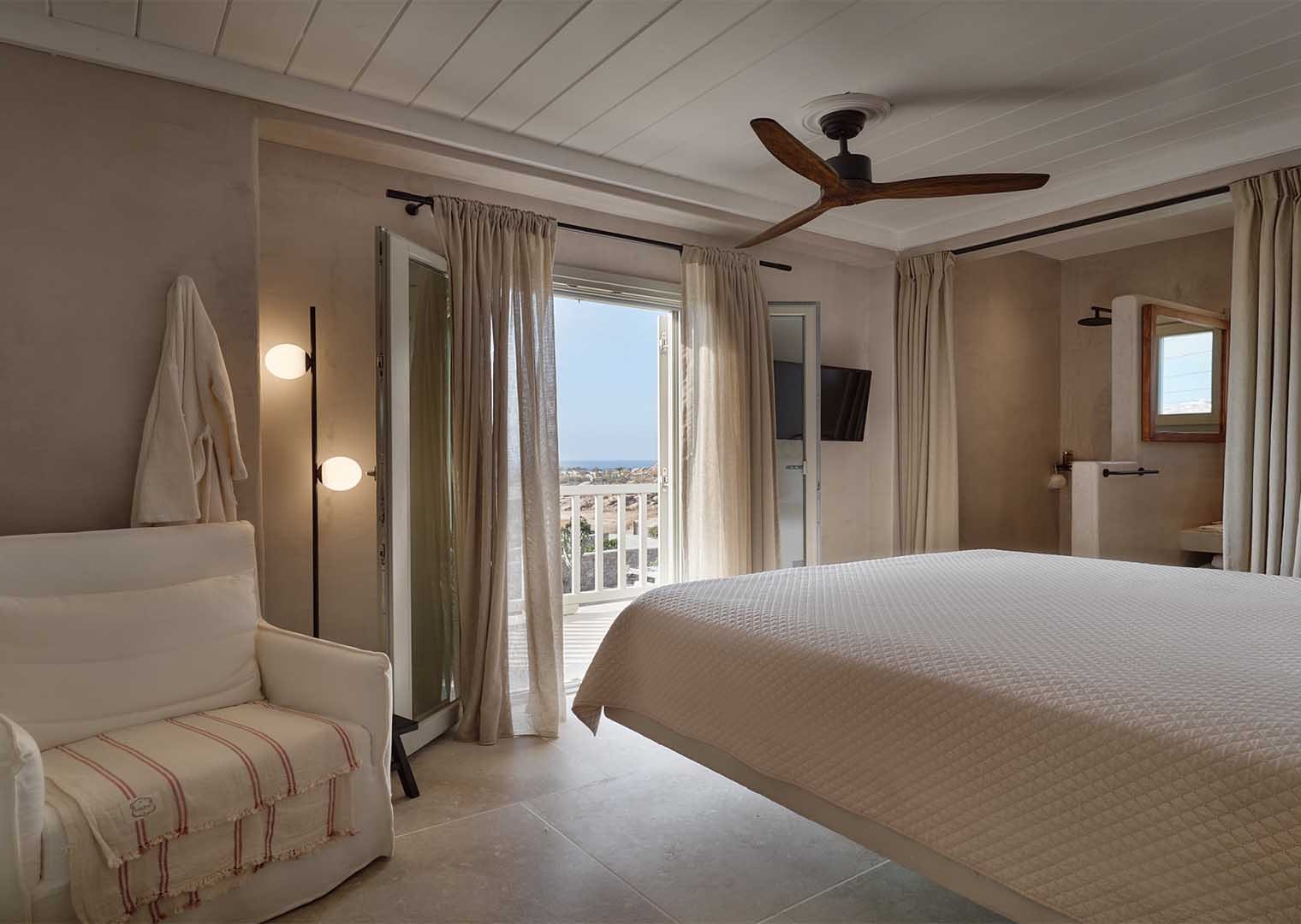 Luxury 5 bedroom villa with private pool in Mykonos, Paraga, Greece (10)