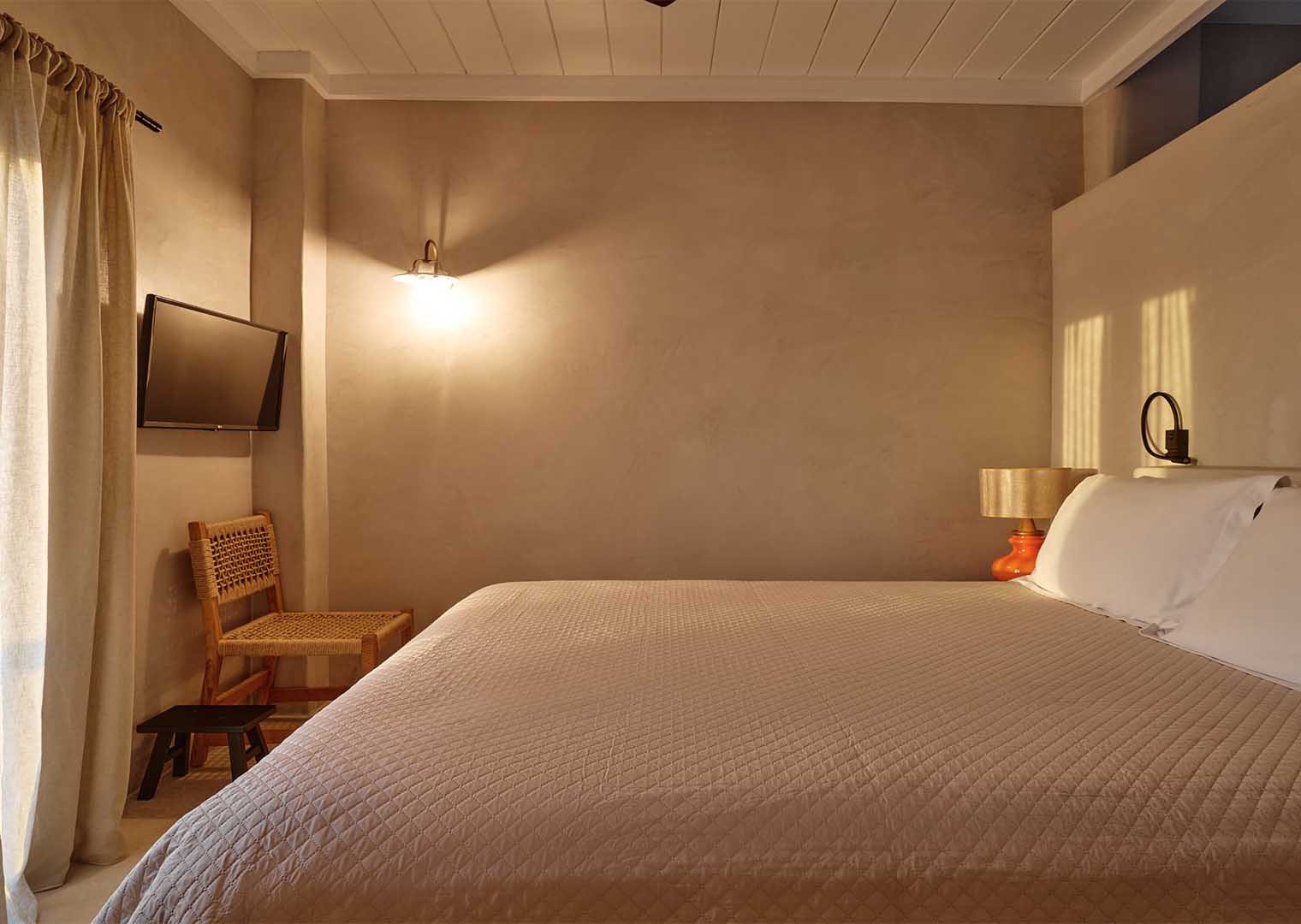 Luxury 5 bedroom villa with private pool in Mykonos, Paraga, Greece (11)