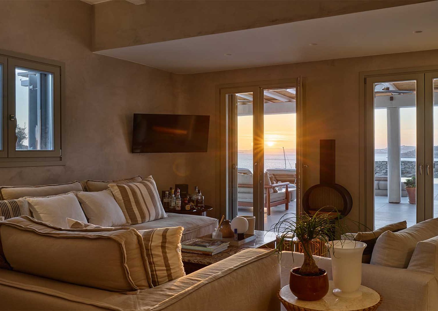 Luxury 5 bedroom villa with private pool in Mykonos, Paraga, Greece (27)