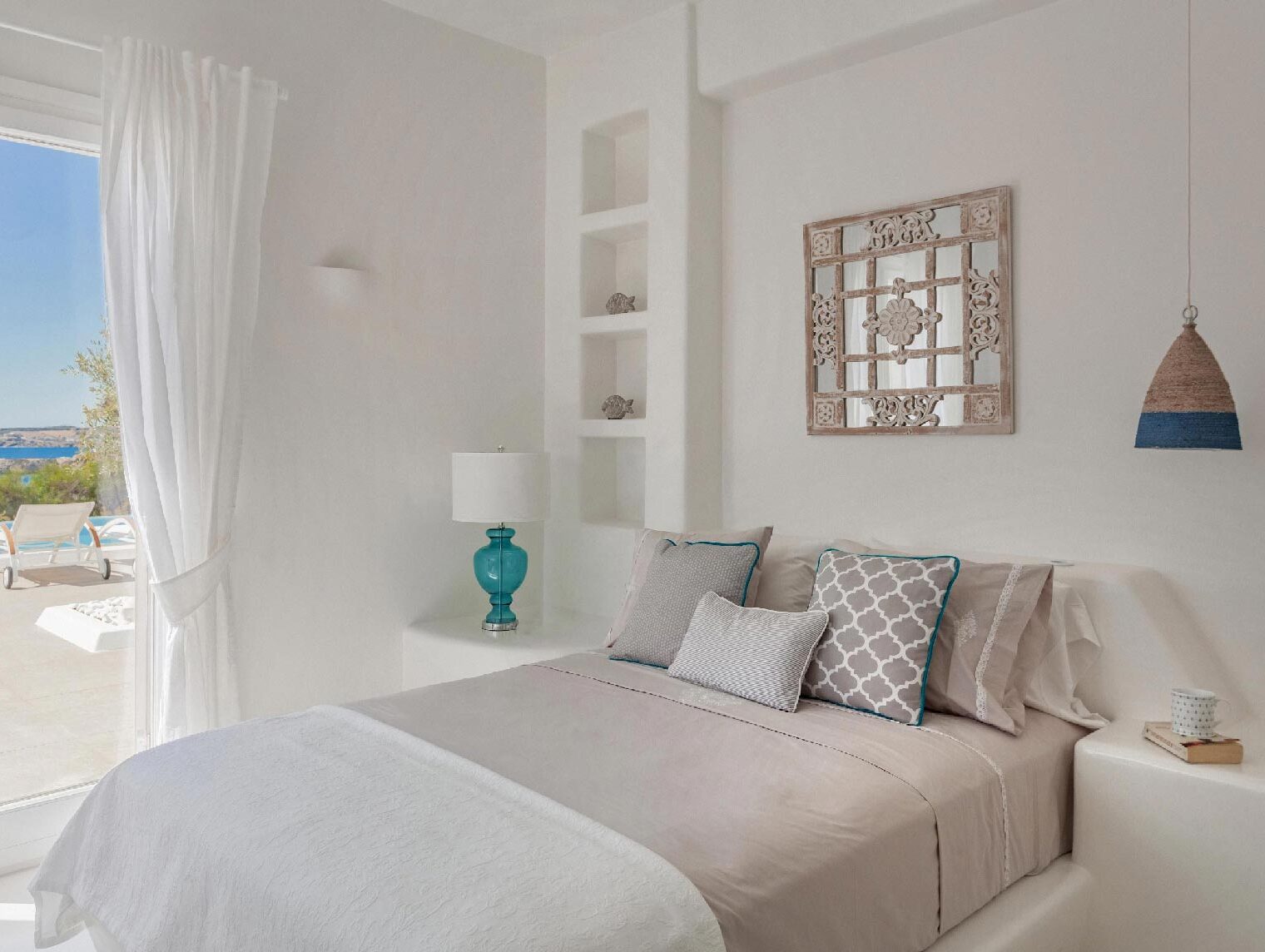 24-Poolside-Bedroom