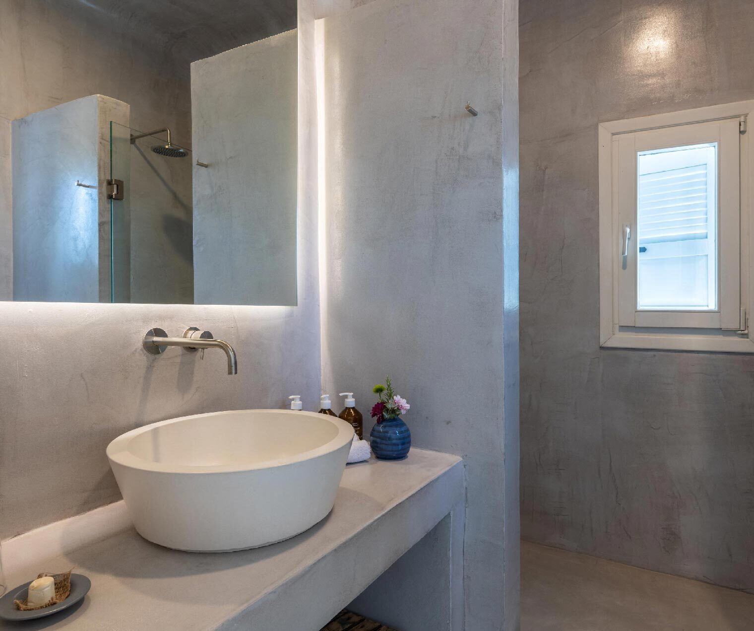 Ensuite-Bathroom-(Bedroom-#4)-1