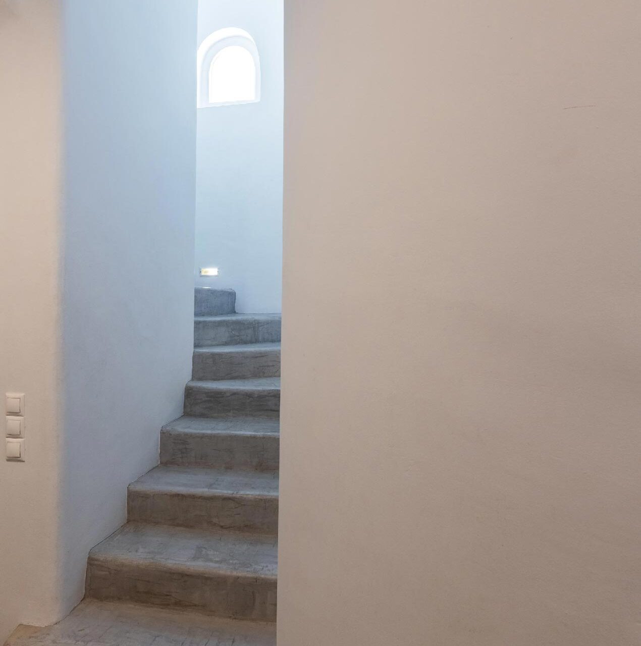 Staircase-Main-House-1