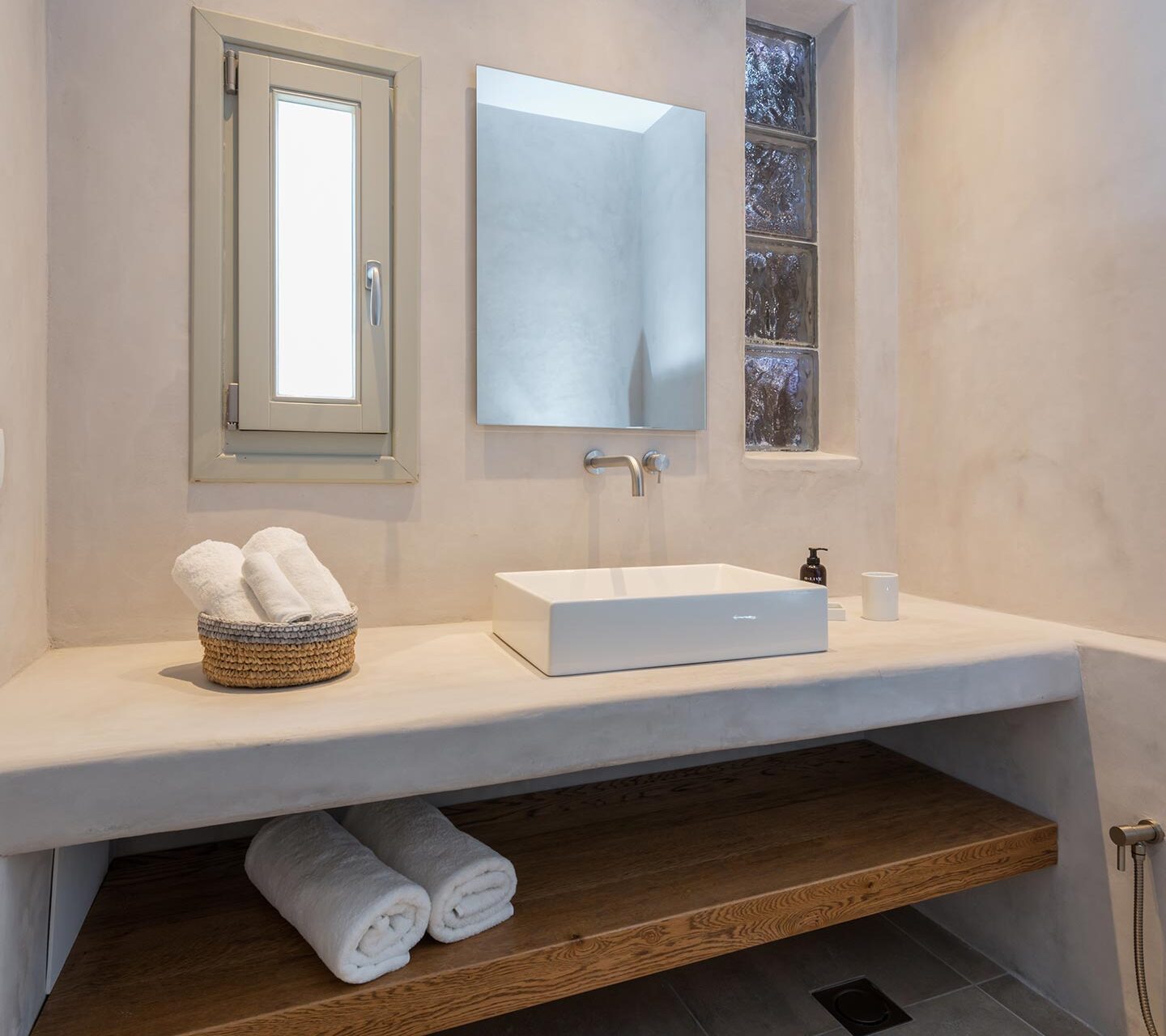 andreas-bekas-7-(Guest-WC)